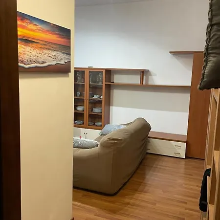 Bellisimo Apartamento A Nuovo, Garage In Propieta *
