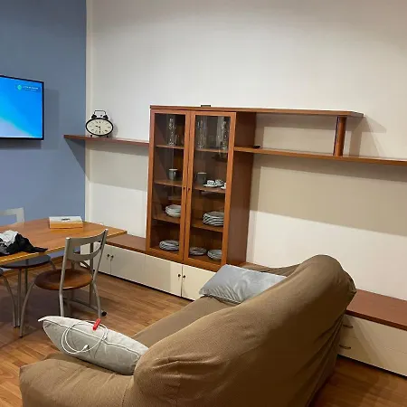 Bellisimo Apartamento A Nuovo, Garage In Propieta